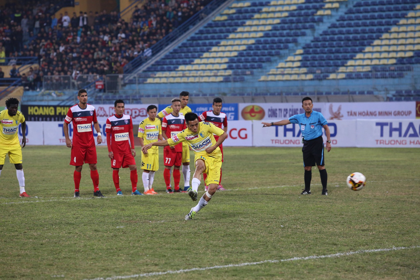Thắng 'đấu súng', Than Quảng Ninh đoạt Siêu Cup 2016 ảnh 30