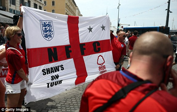 Xứ Wales giành chiến thắng lịch sử ảnh 31