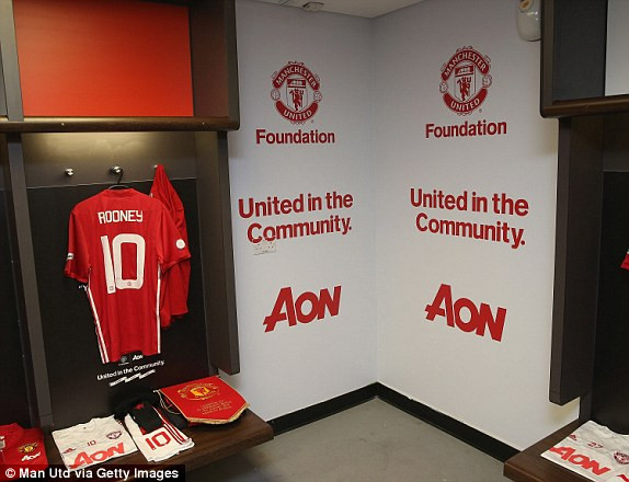 Ibrahimovic giúp M.U đoạt Siêu Cup Anh ảnh 3