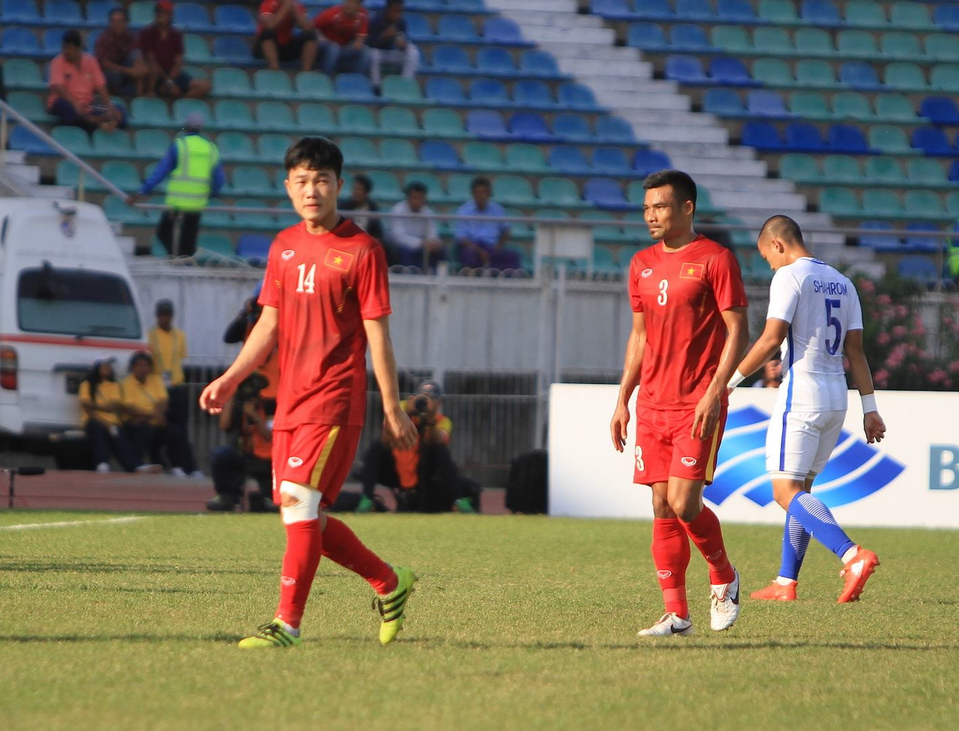 Trọng Hoàng 'nổ súng', tuyển Việt Nam hạ Malaysia ảnh 21