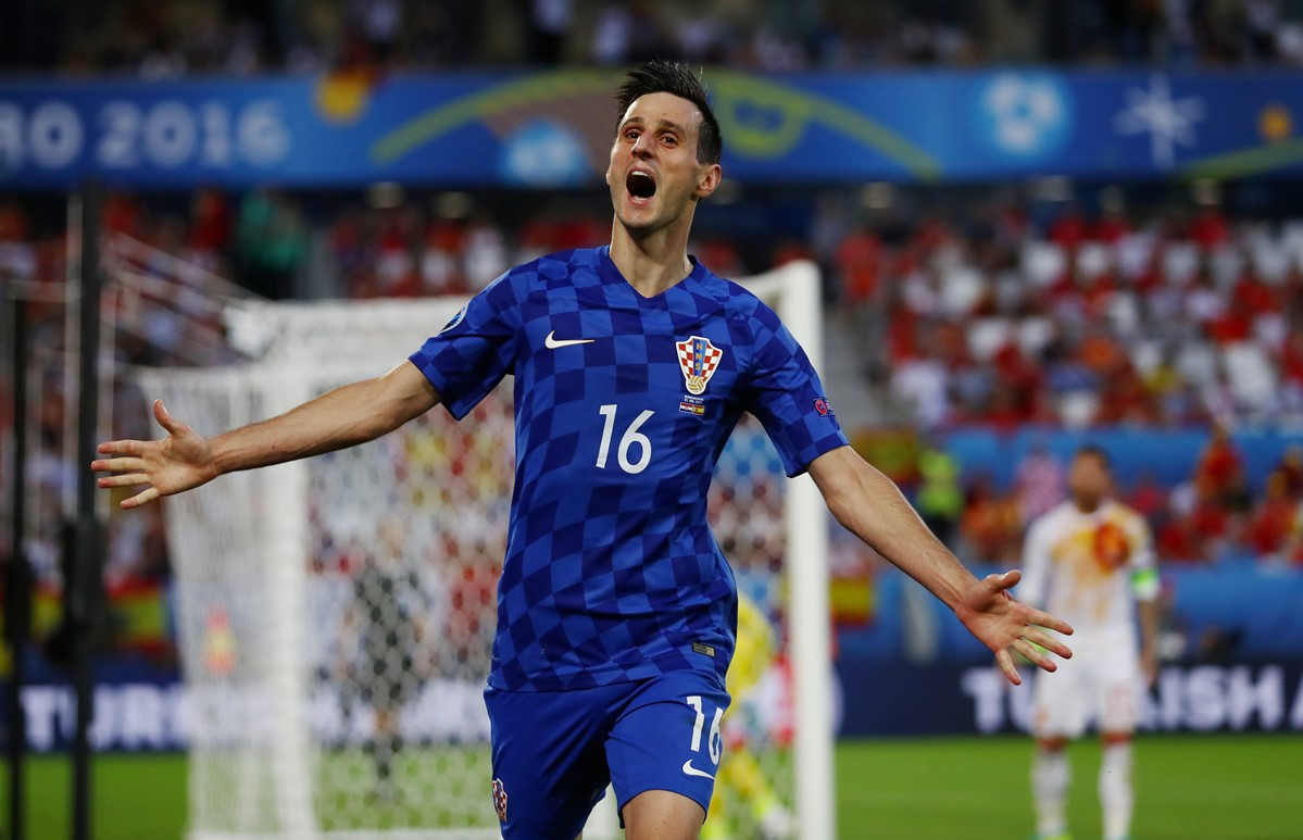 Tạo địa chấn, Croatia cướp ngôi nhất bảng từ Tây Ban Nha ảnh 11