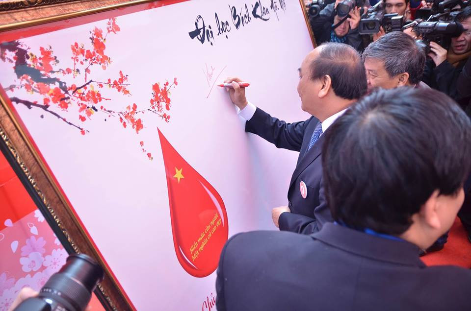Chủ Nhật Đỏ 2016 đã tiếp nhận 11.763 đơn vị máu ảnh 59