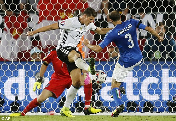 Hạ Italia ở loạt 'đấu súng', Đức lấy vé vào bán kết ảnh 38