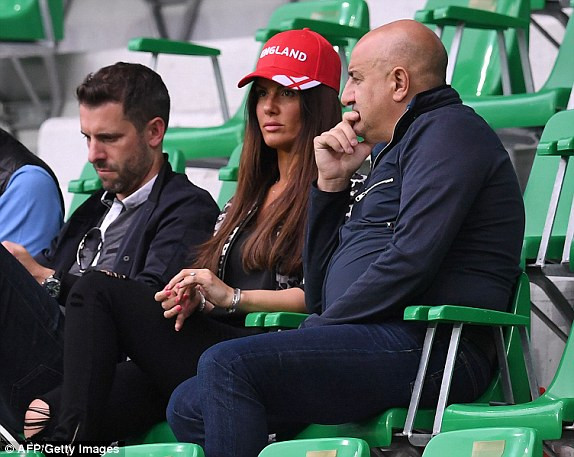 Xứ Wales vùi dập 'Gấu Nga', Anh bất lực trước Slovakia ảnh 5