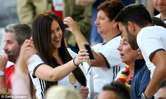 Hạ Italia ở loạt 'đấu súng', Đức lấy vé vào bán kết ảnh 13