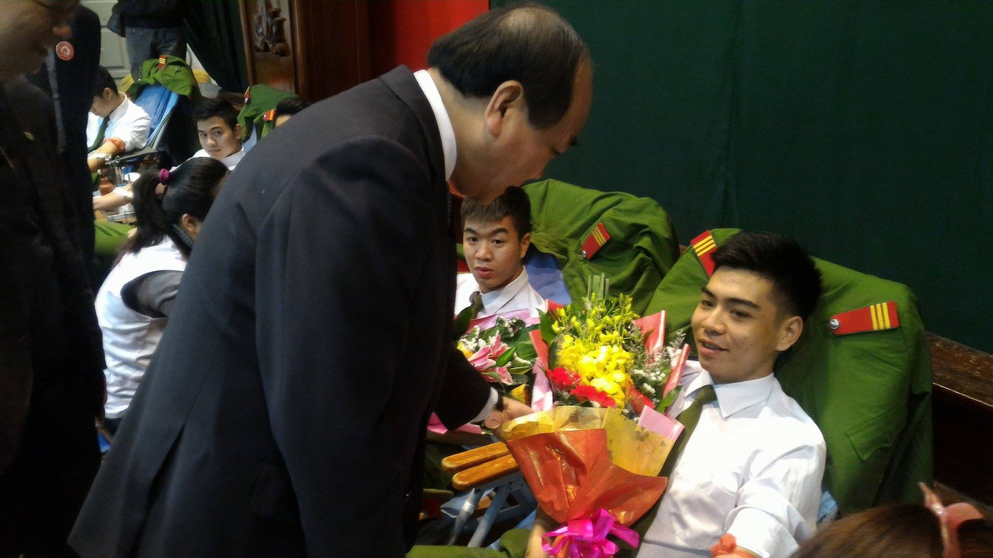 Chủ Nhật Đỏ 2016 đã tiếp nhận 11.763 đơn vị máu ảnh 90