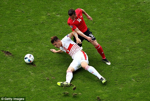 Xứ Wales giành chiến thắng lịch sử ảnh 18