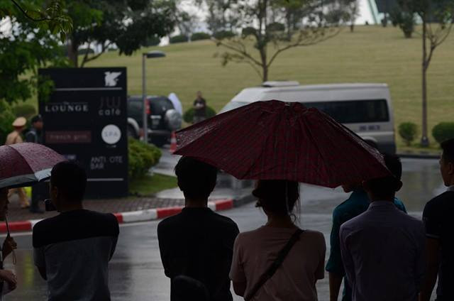 Ngày bận rộn của Tổng thống Mỹ Barack Obama ảnh 59