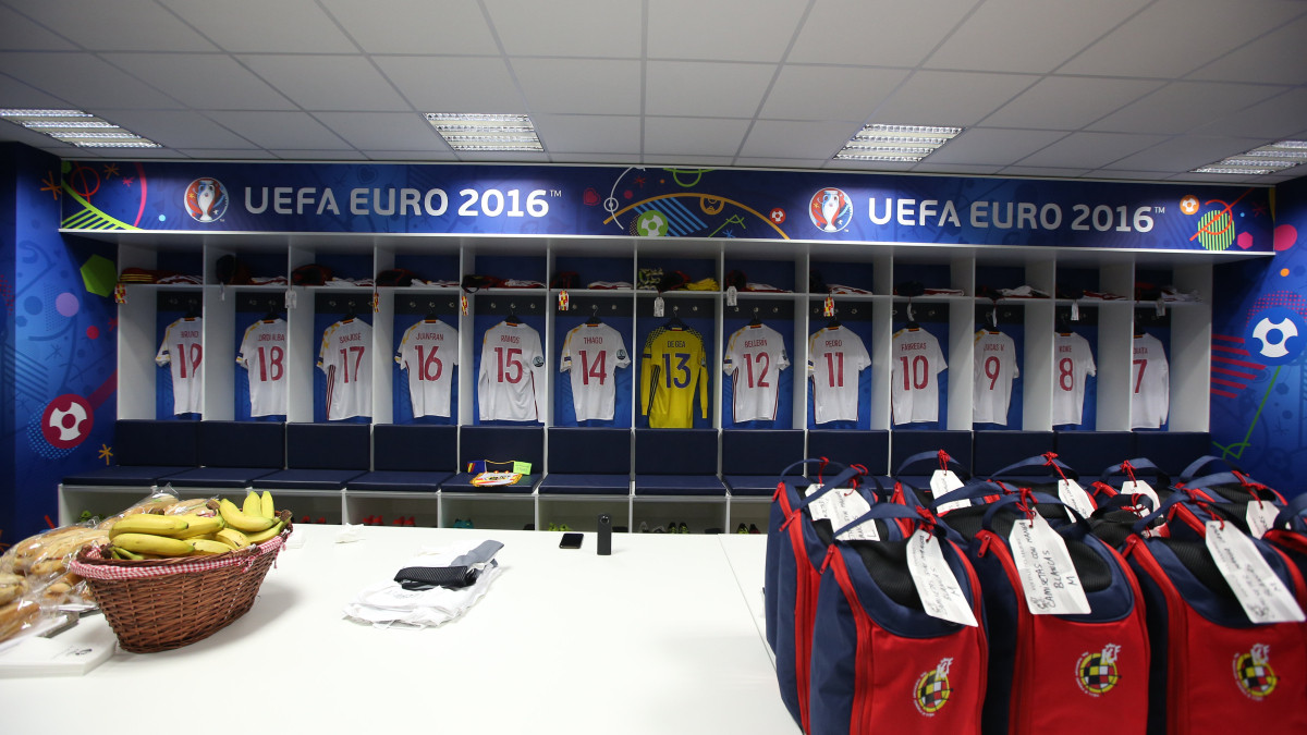 Tạo địa chấn, Croatia cướp ngôi nhất bảng từ Tây Ban Nha ảnh 3