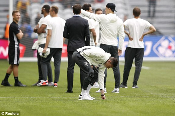 Đức vs Slovakia (3-0): Sức mạnh nhà vua ảnh 1