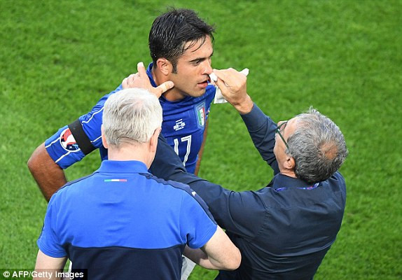 Hạ Italia ở loạt 'đấu súng', Đức lấy vé vào bán kết ảnh 23