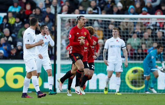 Swansea City vs M.U (1-3): Ibrahimovic 'giải hạn' ảnh 5