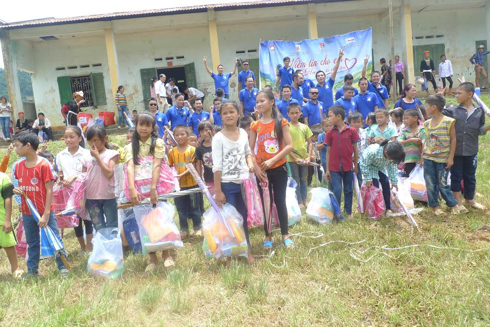 Chủ tịch nước đánh trống khai giảng năm học mới ảnh 2