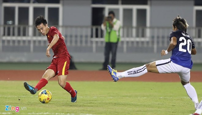 Tuyển Việt Nam hạ Campuchia trong thế 10 chống 11 ảnh 13