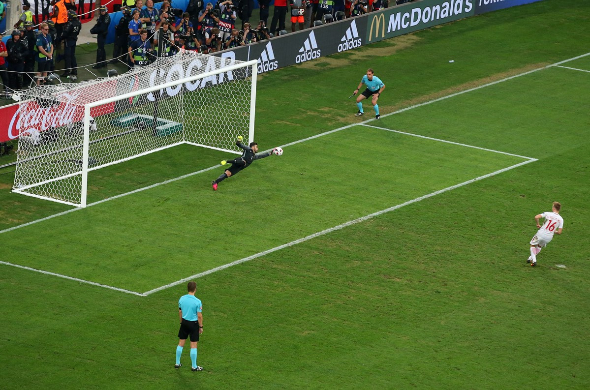 Bồ Đào Nha vào bán kết sau loạt 'đấu súng' nghẹt thở ảnh 27