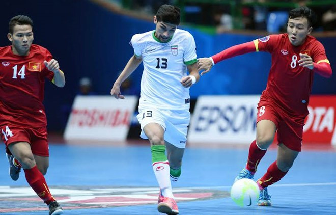 Việt Nam vs Iran (1-13): Quỵ ngã trước Vua Futsal châu Á ảnh 1