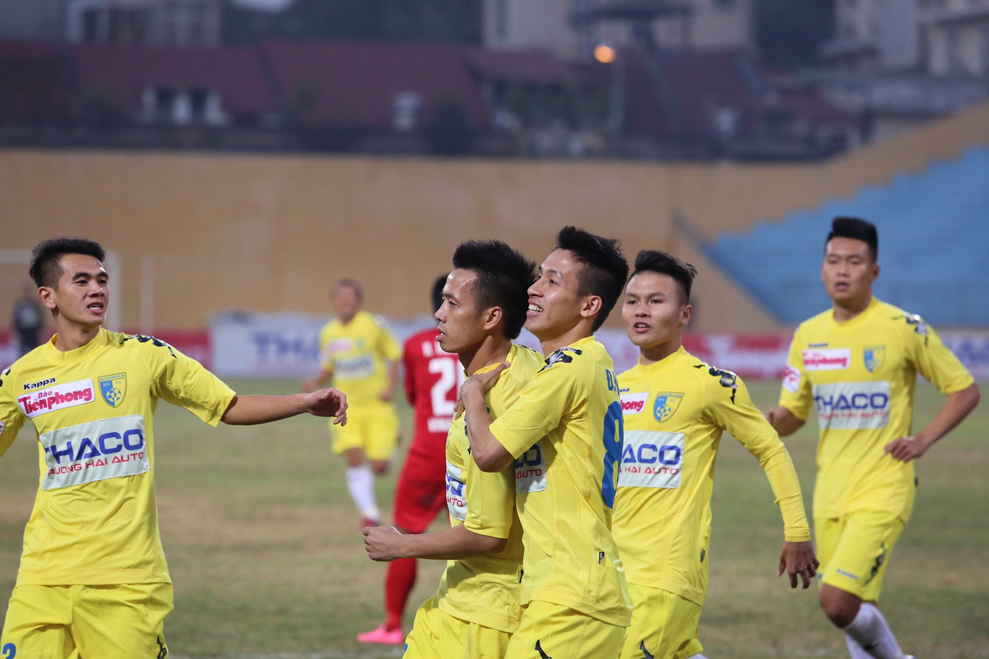 Thắng 'đấu súng', Than Quảng Ninh đoạt Siêu Cup 2016 ảnh 31