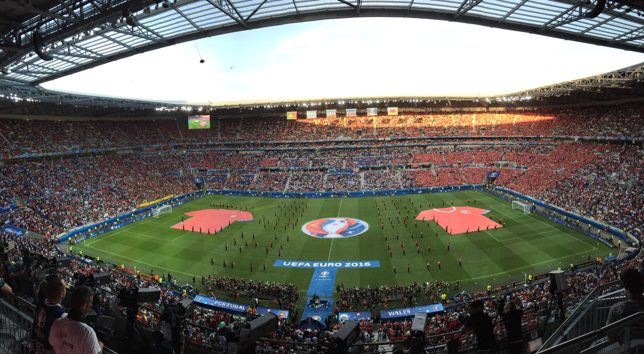 Ronaldo và Nani đưa Bồ Đào Nha vào chung kết ảnh 9