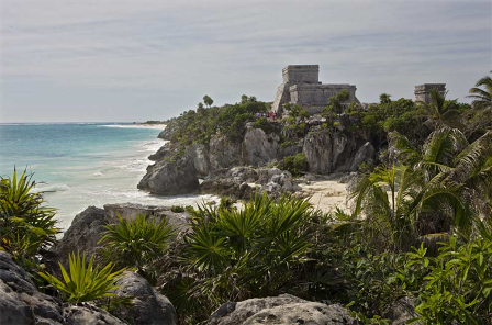 Bonampak là một địa danh khảo cổ Maya ở bang Chiapas của Mexico. Cái tên Bonampak trong ngôn ngữ của người Maya dịch 