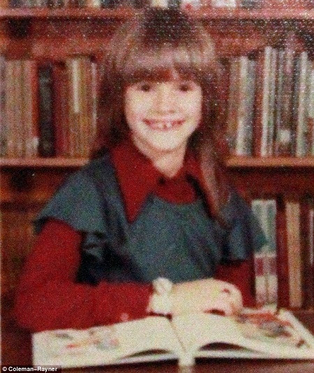 Một bức ảnh cũ cho thấy nụ cười đặc trưng của Julia ngay từ khi còn rất nhỏ