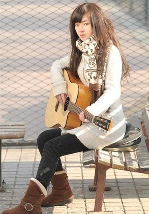 Tuy nhiên theo một tờ báo mạng, mỹ nữ ăn mày này từng là tiểu thư con nhà nhàu