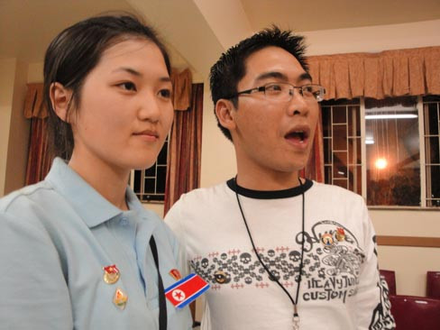 Hotgilr Triều Tiên và chàng trai Việt