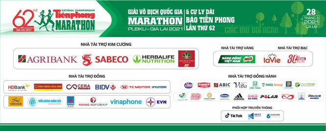 Cung đường Tiền Phong Marathon rợp cờ đỏ sao vàng và thanh âm cồng chiêng đại ngàn ảnh 16