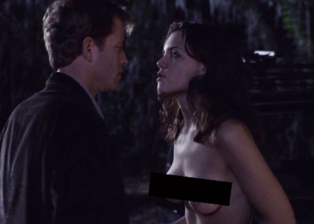 Cảnh nóng trong "The Gift" của Katie. Cảnh nude trong