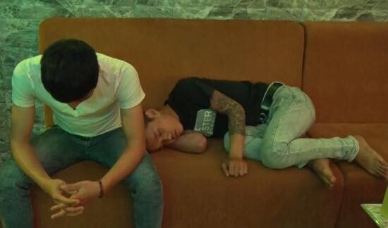 Hàng chục nam nữ thuê nhà nghỉ sử dụng ma tuý ảnh 1