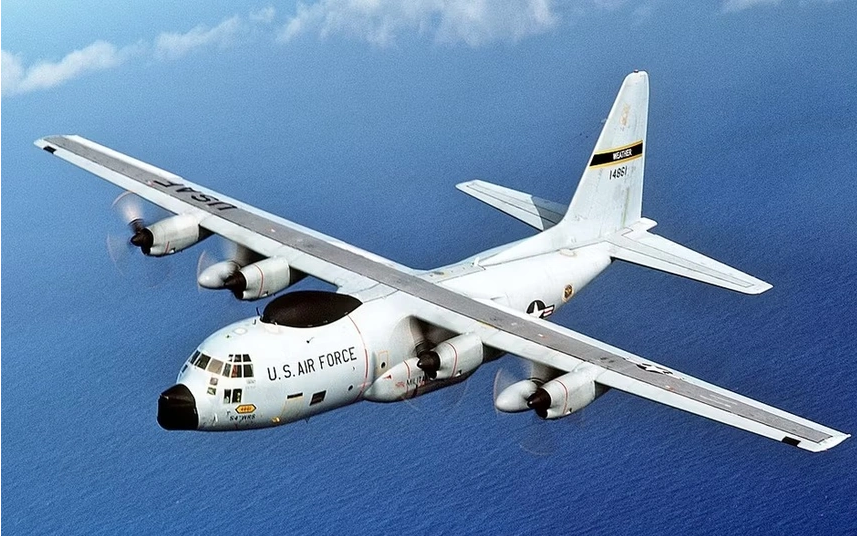 Phi cơ "săn bão" của Mỹ. Ảnh: Getty. Phi cơ "săn bão" của Mỹ. Ảnh: Getty.