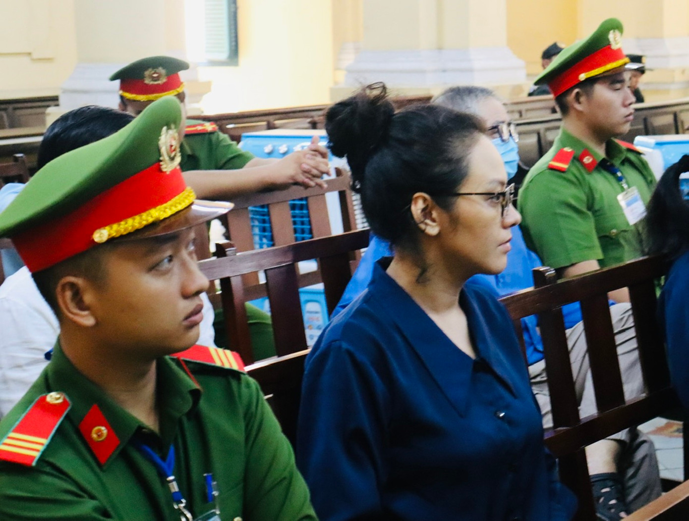 Trương Huệ Vân - cháu gái bà Trương Mỹ Lan kháng cáo xin giảm nhẹ hình phạt. Ảnh: Tân Châu. Trương Huệ Vân - cháu gái bà Trương Mỹ Lan kháng cáo xin giảm nhẹ hình phạt. Ảnh: Tân Châu.