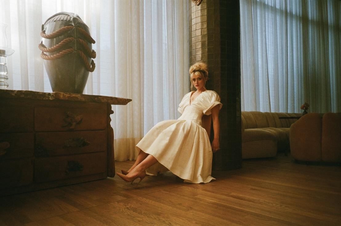 Diễn viên Kathryn Newton trên tạp chí Flaunt 2020.