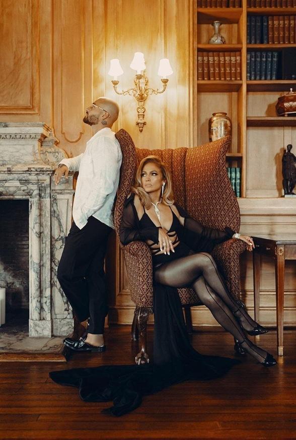 Jennifer Lopez mặc đồ CONG TRI trong MV Pita/ Lonely (2020).