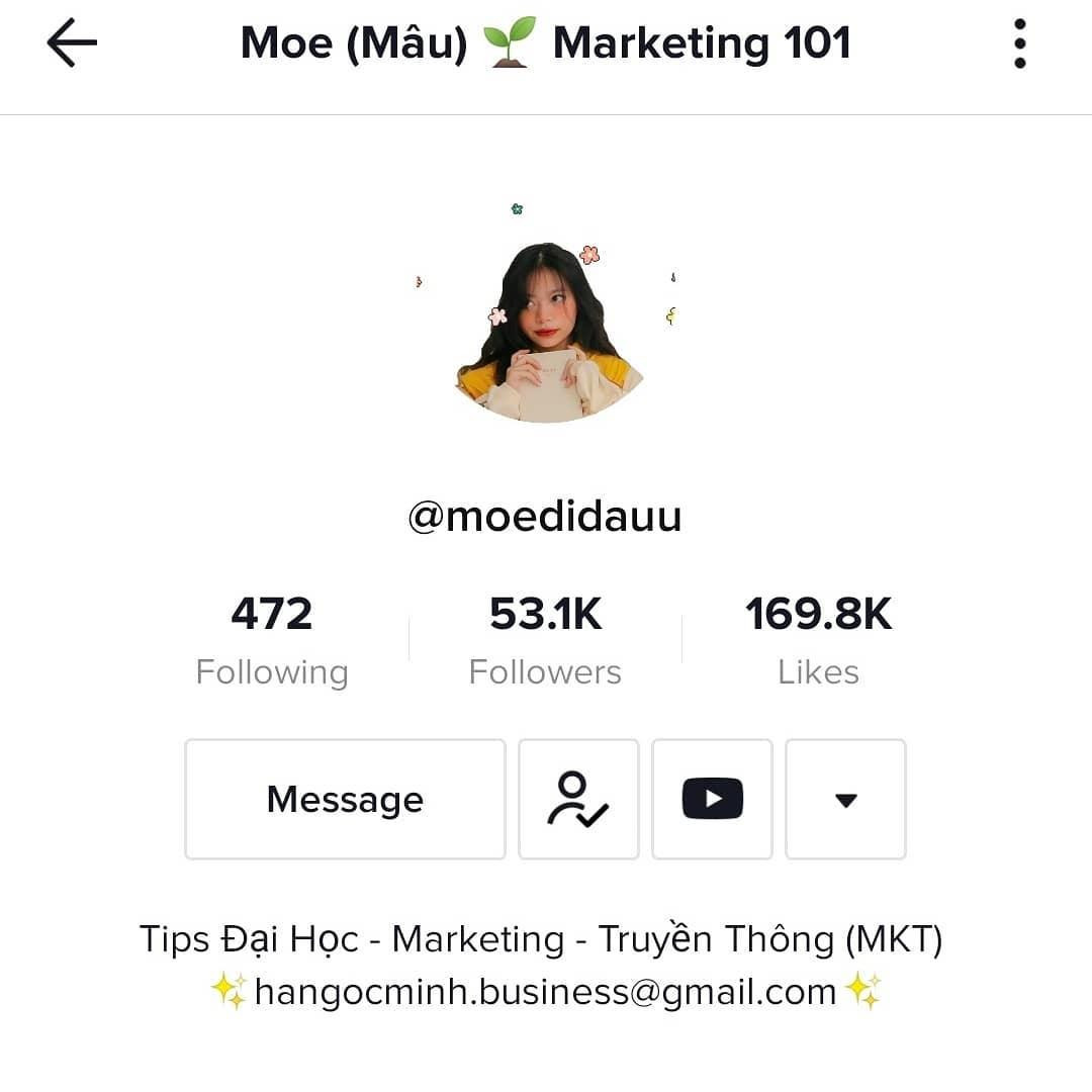 Tài khoản mạng xã hội của cô nàng GenZ sở hữu ở YouTube: 103 ngàn lượt đăng ký, TikTok: 53,1 ngàn lượt theo dõi và Instagram 35 ngàn lượt theo dõi. Tài khoản mạng xã hội của cô nàng GenZ sở hữu ở YouTube: 103 ngàn lượt đăng ký, TikTok: 53,1 ngàn lượt theo dõi và Instagram 35 ngàn lượt theo dõi.