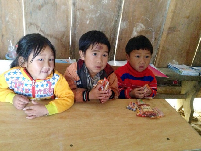 Ánh mắt ngây thơ của những học trò vùng cao 