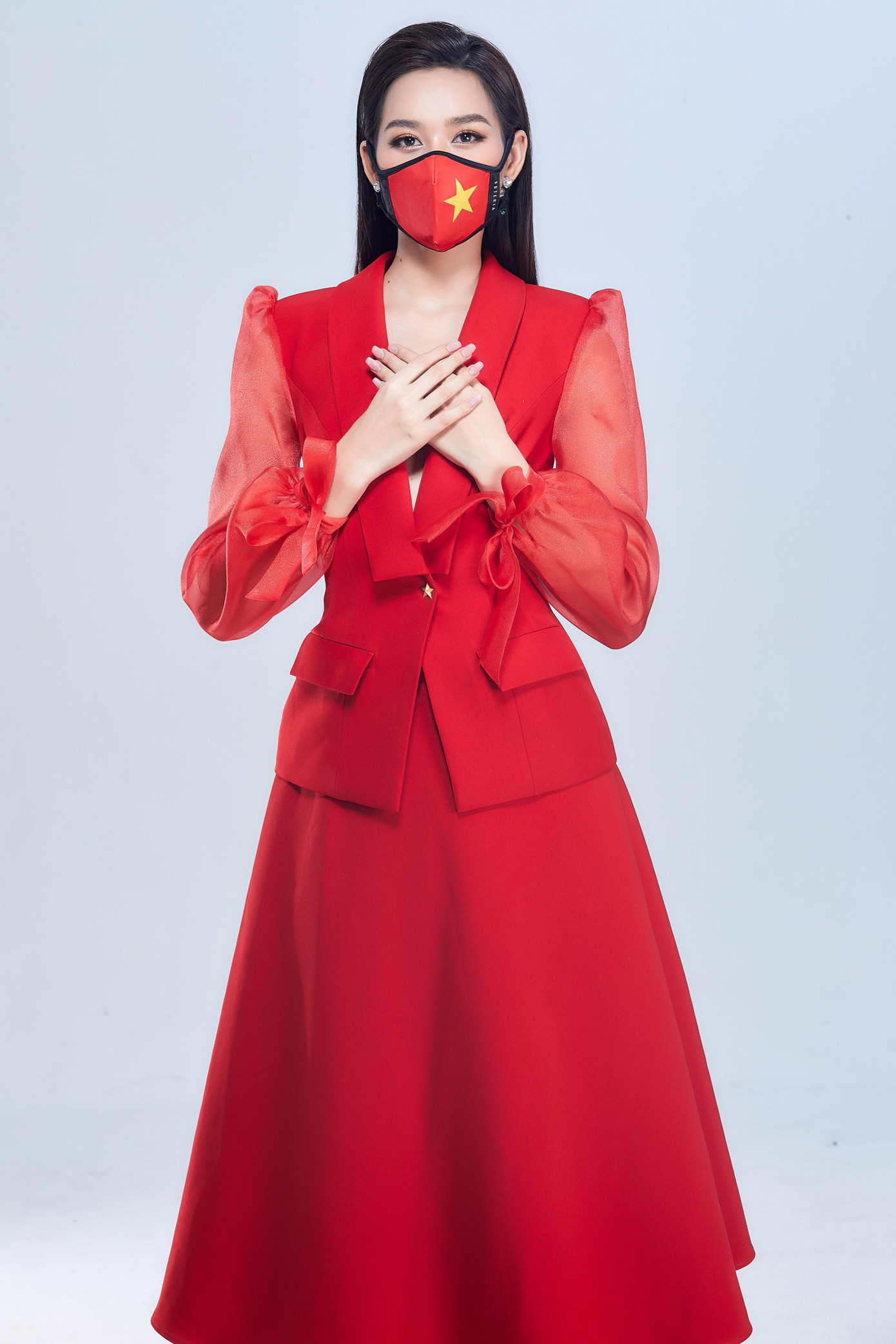 Hoa hậu Việt Nam 2020 Đỗ Thị Hà là đại diện Việt Nam tại đấu trường nhan sắc Miss World 2021. Sau tròn 1 năm chuẩn bị, người đẹp xứ Thanh lên đường sang Puerto Rico để tham dự cuộc thi tuy nhiên đêm chung kết Miss World 2021 bất ngờ bị huỷ vào phút chót do dịch bệnh bùng phát. Đỗ Thị Hà và dàn thí sinh đã quay trở về nước. Sau đó, cô được xướng tên lọt vào top 40 và sẽ quay trở lại Puerto Rico để tham dự đêm chung kết vào ngày 16/3/2022.