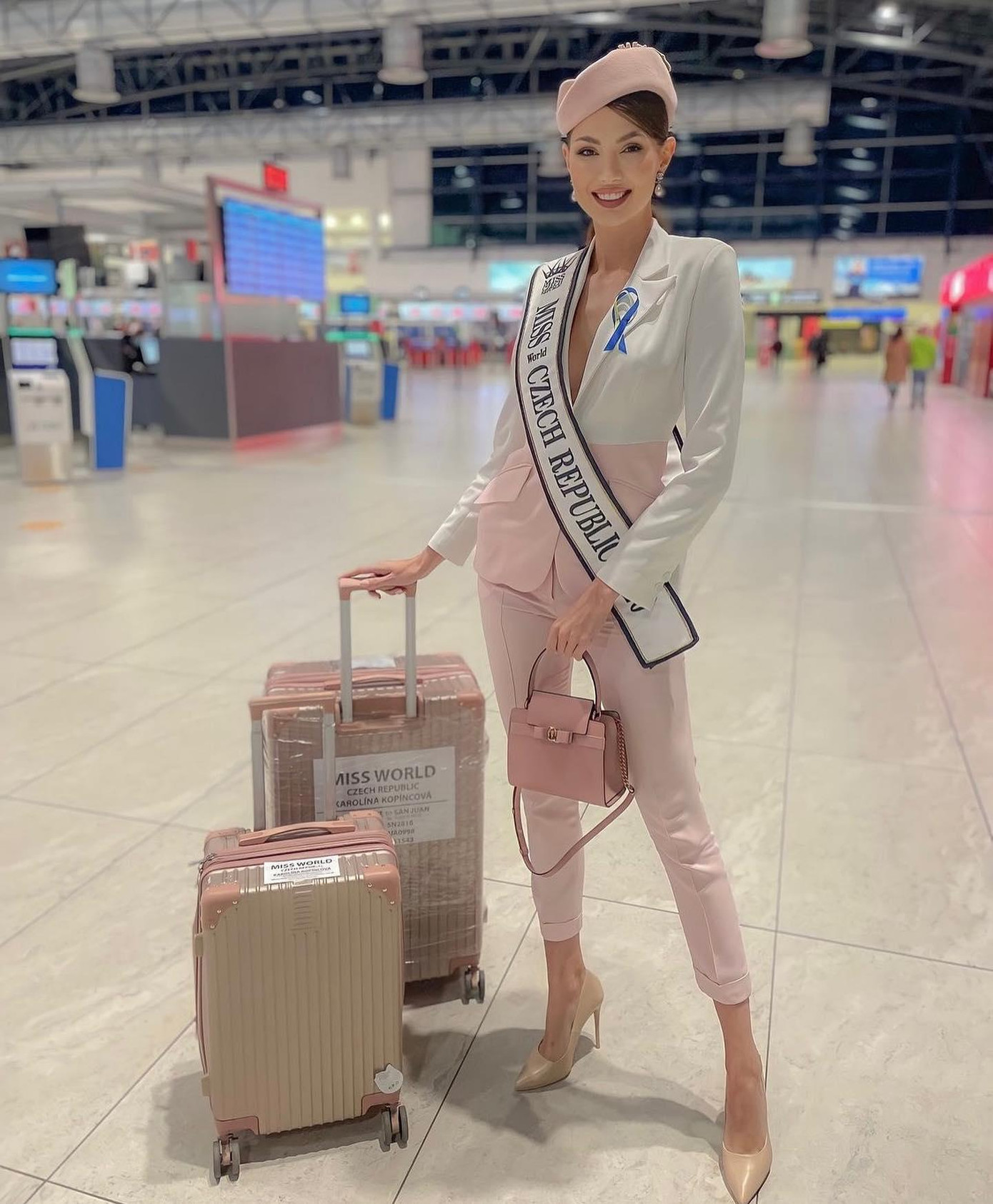 Thí sinh các nước cũng đã quay trở lại Puerto Rico để tham dự đêm chung kết Miss World.