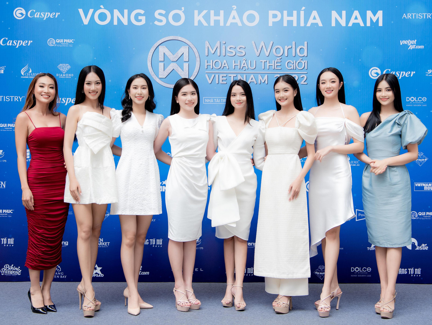 Dàn thí sinh khoe dáng quyến rũ tham dự Sơ khảo phía Nam Miss World Vietnam 2022.
