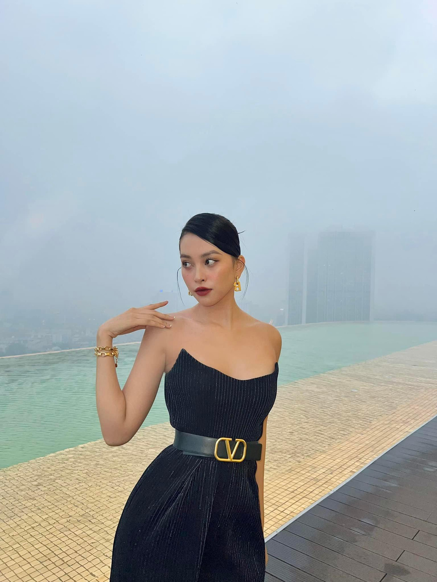 Nhan sắc cực kỳ quyến rũ và cá tính của Tiểu Vy nhận được nhiều lời khen từ các fans. Nhan sắc cực kỳ quyến rũ và cá tính của Tiểu Vy nhận được nhiều lời khen từ các fans.