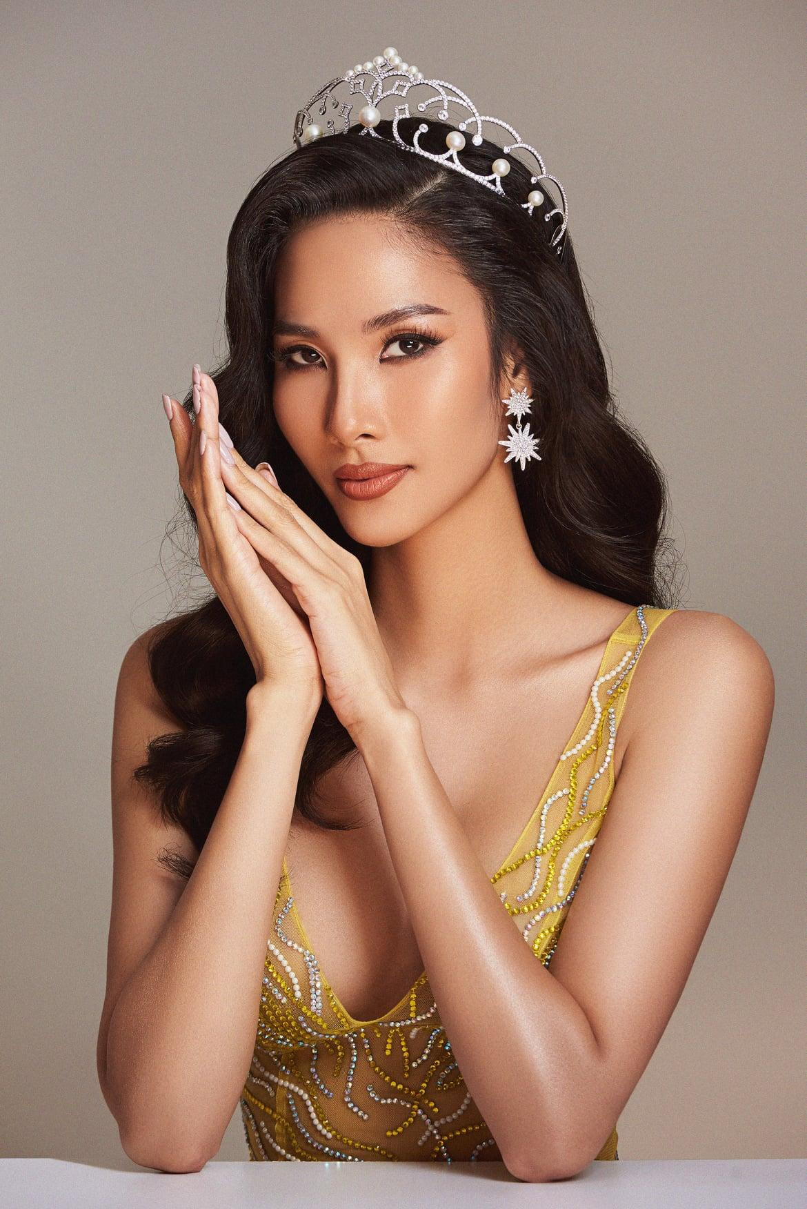 Chân dài xứ Thanh chính thức bước sang tuổi 30. Chân dài xứ Thanh chính thức bước sang tuổi 30.