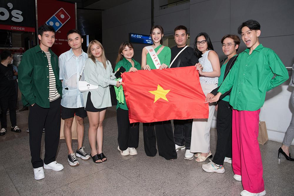 Đỗ Thị Hà đang rất hào hứng và mang theo quyết tâm rất lớn đến với Miss World 2021.