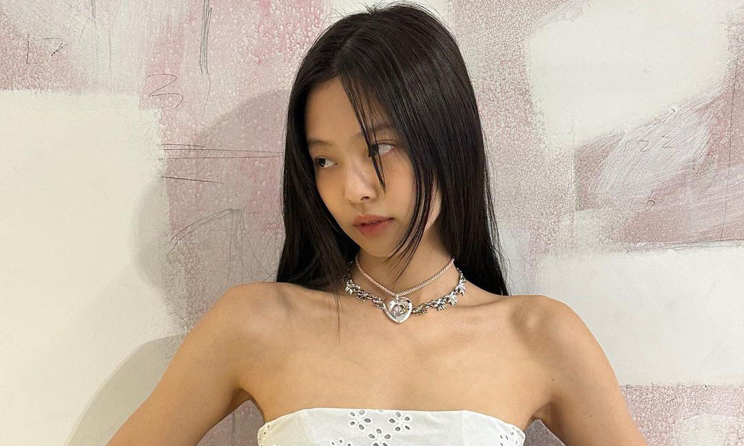 Jennie vào Top 50 Phụ nữ quyền lực năm 2023 của WWD. Ảnh: IG. Jennie vào Top 50 Phụ nữ quyền lực năm 2023 của WWD. Ảnh: IG.