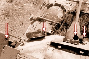 Vị trí các mảnh đạn pháo gây hỏng hóc các trang thiết bị ngoài thân xe. Vị trí các mảnh đạn pháo gây hỏng hóc các trang thiết bị ngoài thân xe