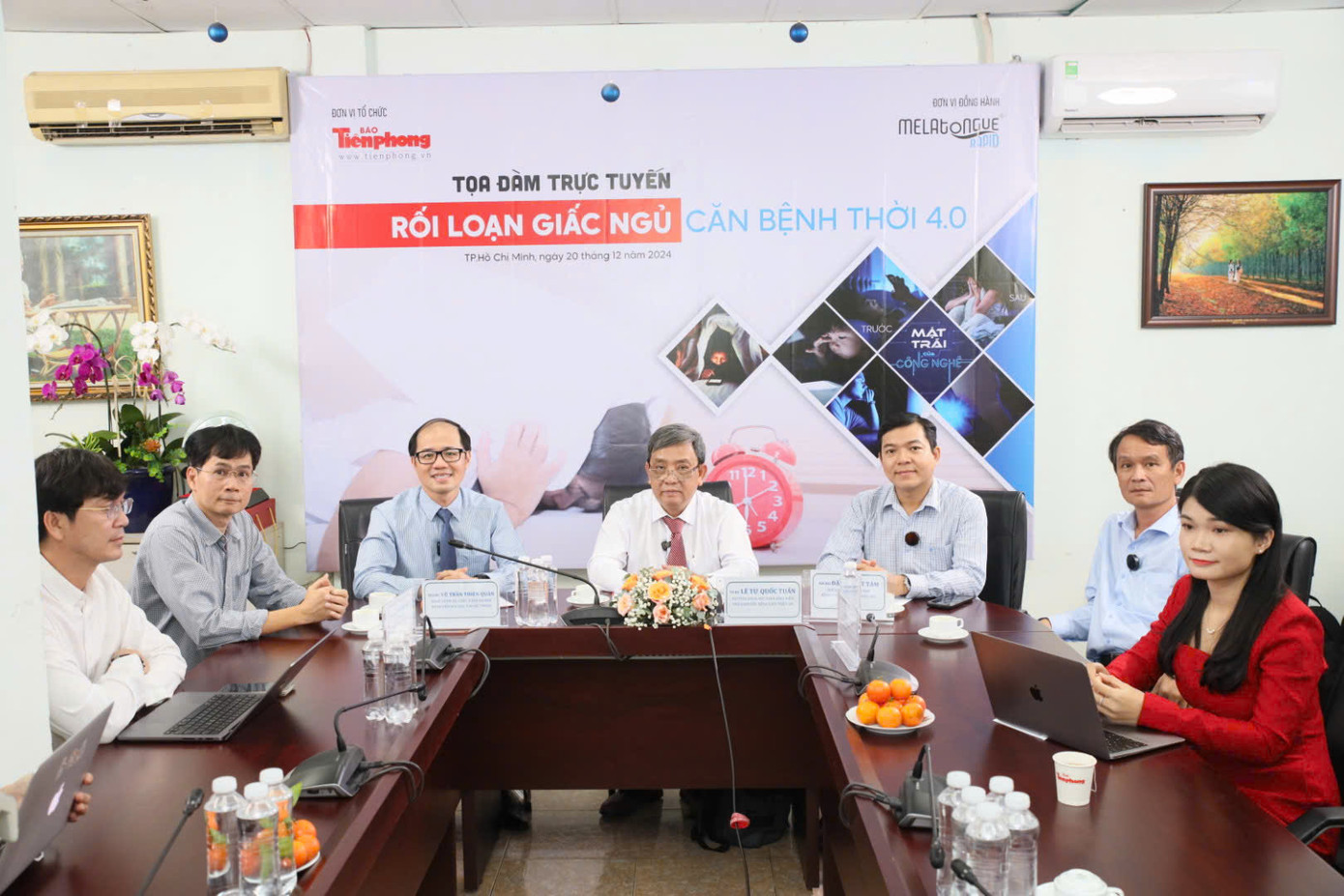 Các khách mời tham dự tọa đàm. Ảnh: Phạm Nguyễn Các khách mời tham dự tọa đàm. Ảnh: Phạm Nguyễn