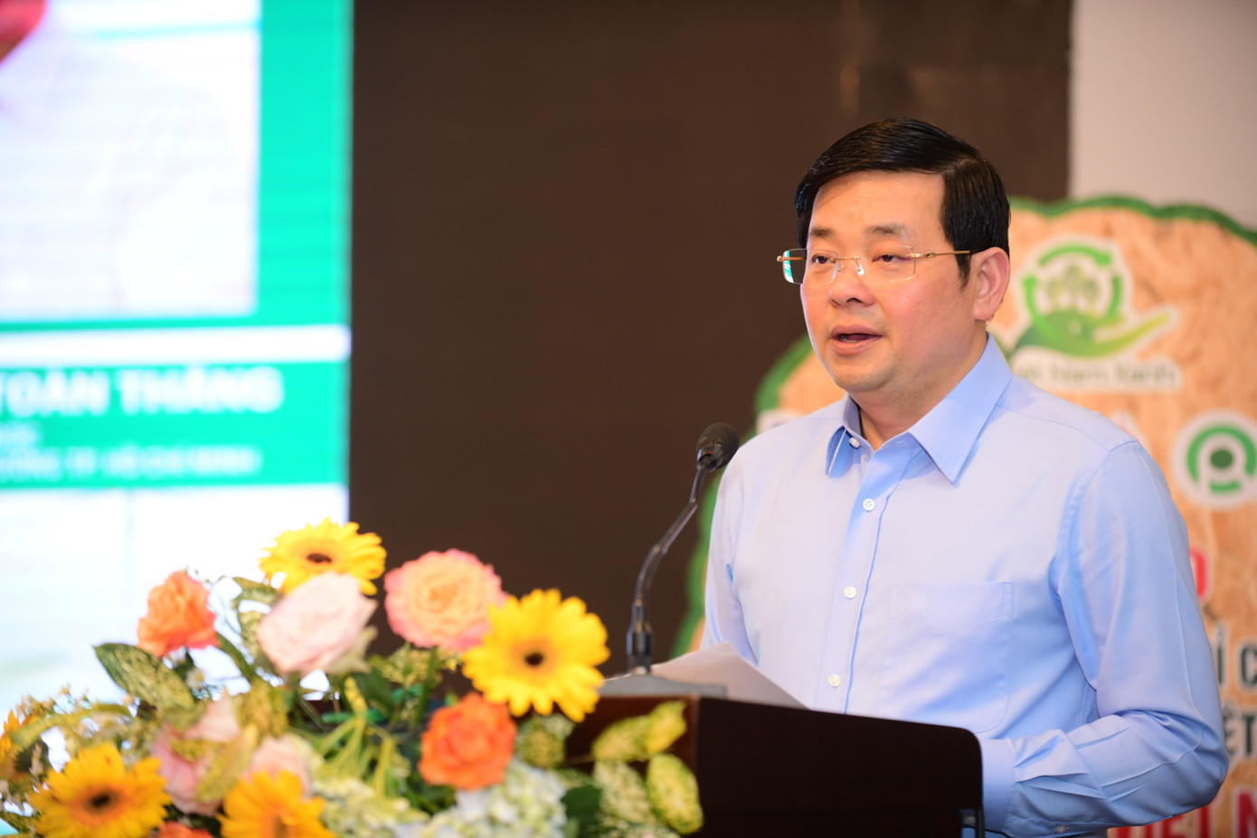 Ông Nguyễn Toàn Thắng - Giám đốc Sở Tài nguyên và Môi trường TPHCM chia sẻ tại hội thảo. Ảnh: Quang Định Ông Nguyễn Toàn Thắng - Giám đốc Sở Tài nguyên và Môi trường TPHCM chia sẻ tại hội thảo. Ảnh: Quang Định