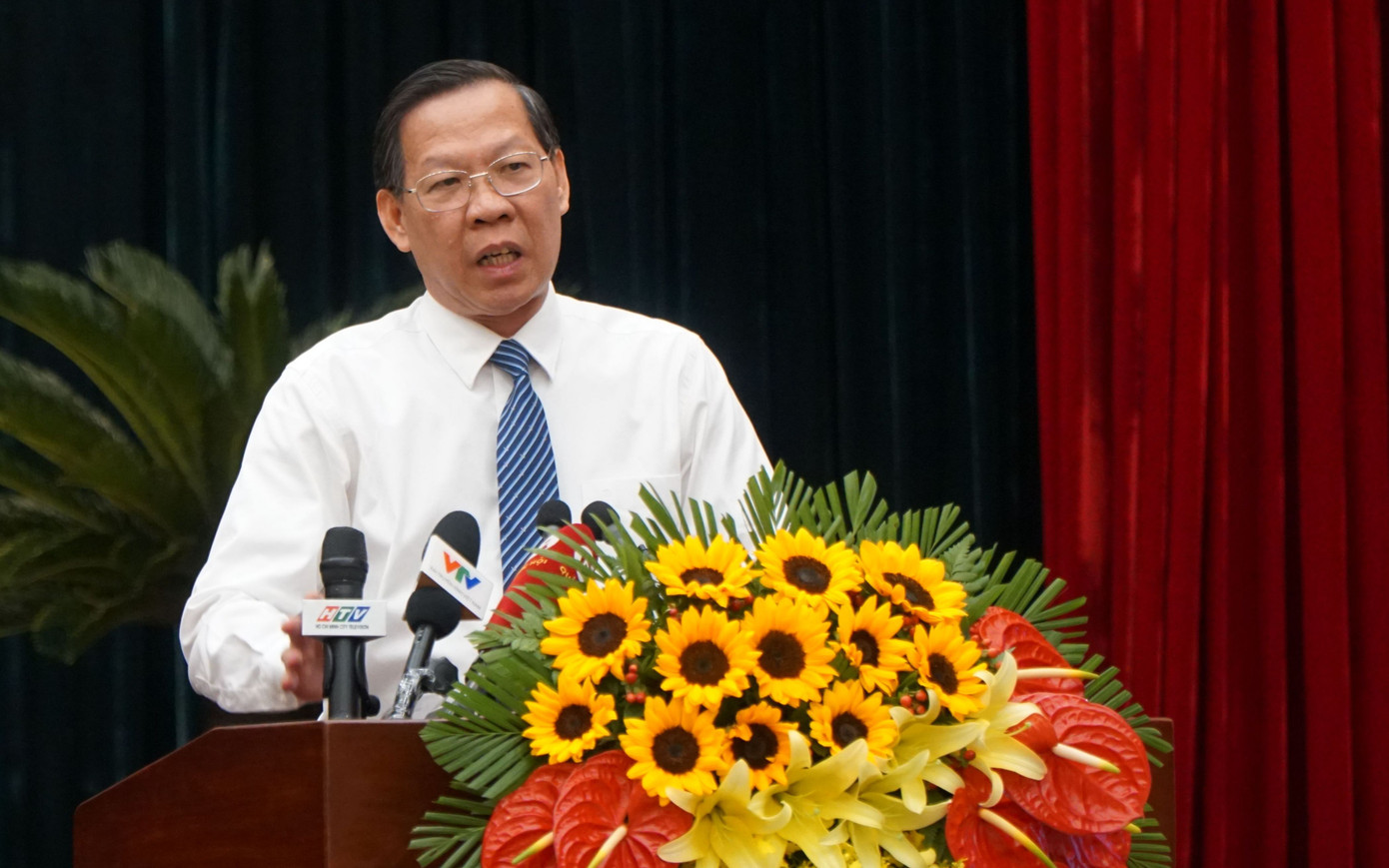 Chủ tịch UBND TPHCM Phan Văn Mãi tại kỳ họp. Ảnh: Anh Nhàn