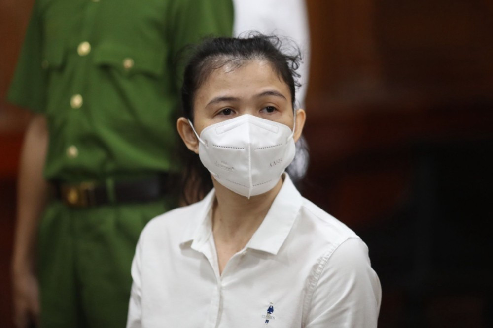 Bị cáo Hàn Ni bị tuyên phạt 18 tháng tù. Ảnh: Duy Anh. Bị cáo Hàn Ni bị tuyên phạt 18 tháng tù. Ảnh: Duy Anh.