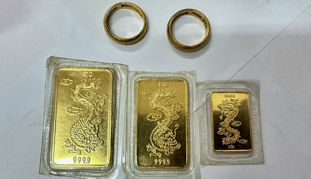 Số vàng người đàn ông bỏ quên. Số vàng người đàn ông bỏ quên.