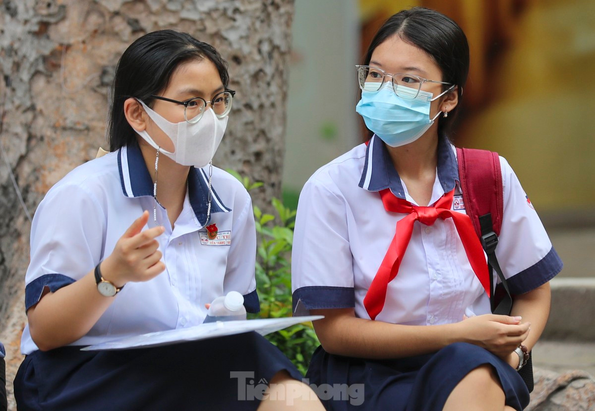 Học sinh thi vào lớp 10 tại TPHCM năm học 2024-2025. Ảnh: Duy Anh