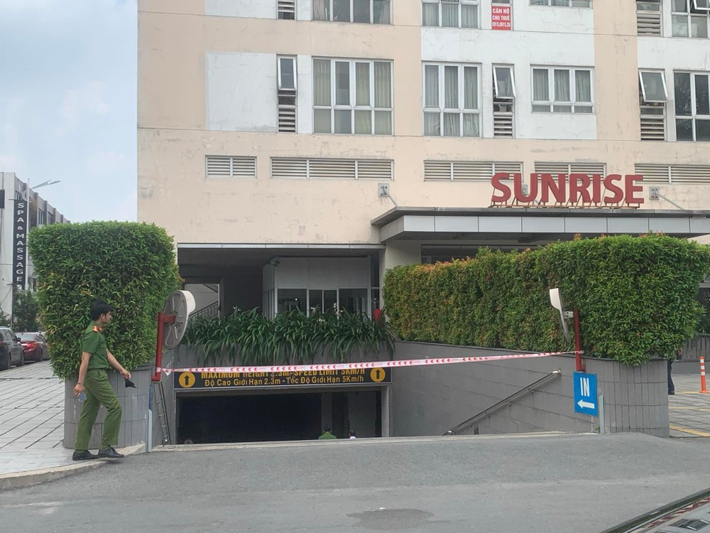 Chung cư nơi xảy ra vụ việc được phong tỏa